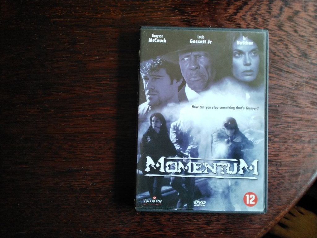 Momentum, origineel, Vanaf 12 jaar, Ophalen of Verzenden, Zo goed als nieuw, Bovennatuurlijke thriller