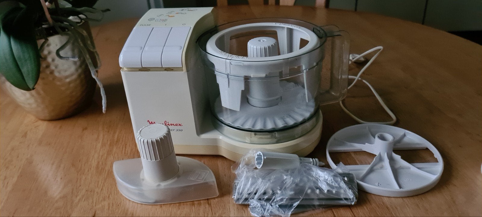 Moulinex Foodprocessor - Keukenmachine met diverse opzetstuk, 1 tot 2 liter, Ophalen, Gebruikt, 2 snelheden