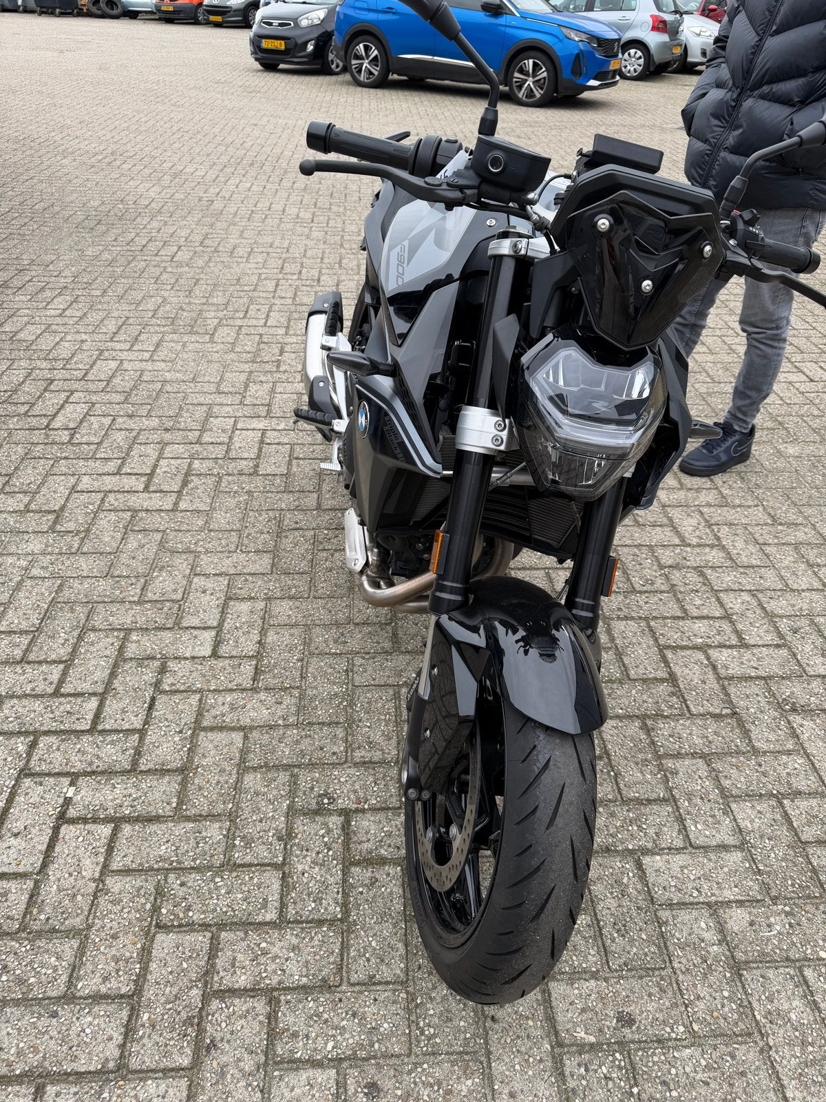BMW F 900 R - Triple black, Motoren, Motoren | BMW, 2 cilinders, Gebruikt, Particulier, Meer dan 35 kW