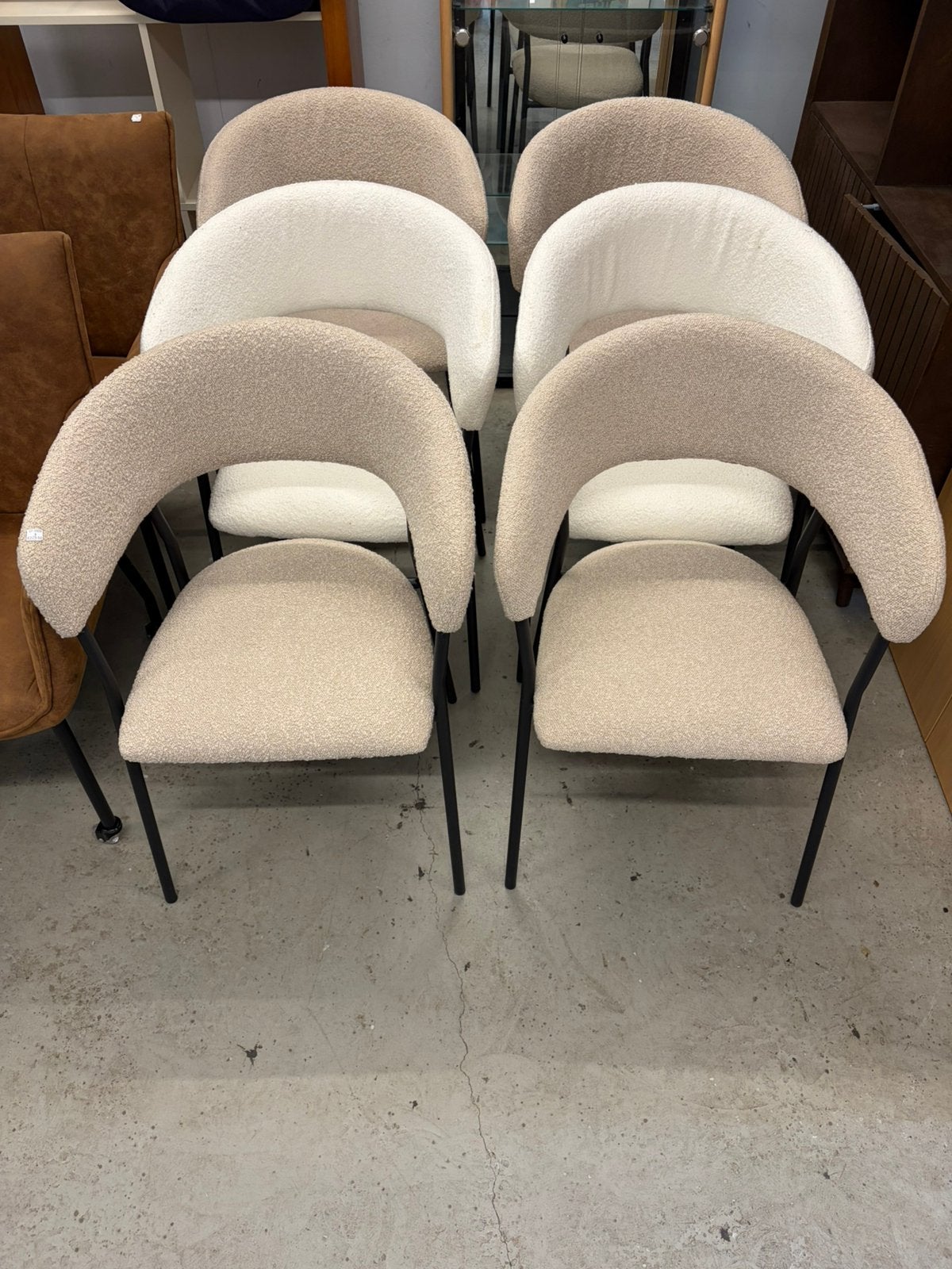 Nieuw - 6 stoffen eetkamerstoelen 2 wit / 4 beige, Ophalen, ., Wit, .