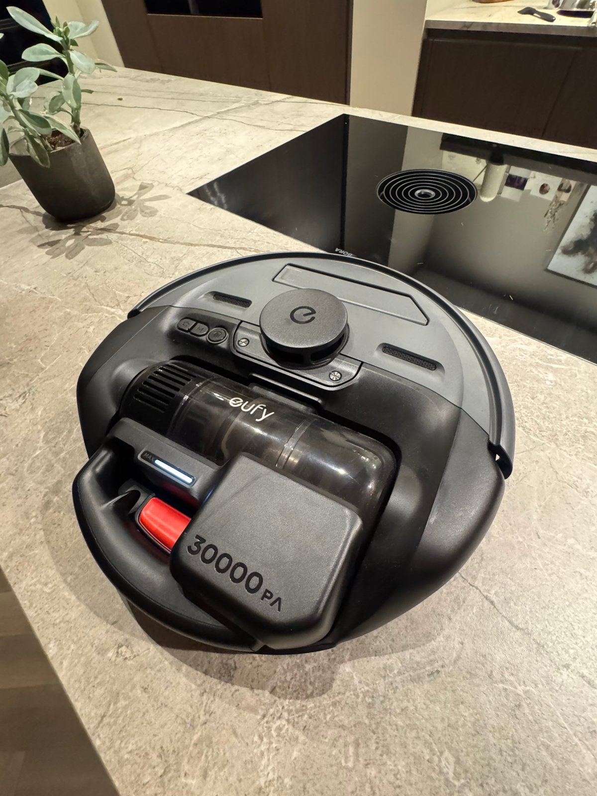 Eufy robotstofzuiger 3 in 1, Ophalen of Verzenden, Zo goed als nieuw, Robotstofzuiger