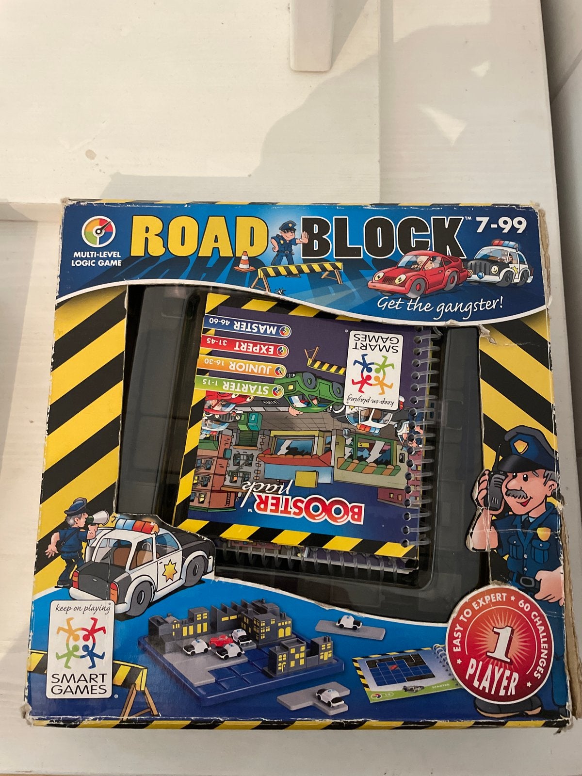 Road Block Smart Games met extra auto en boekje, Een of twee spelers, Ophalen of Verzenden, Gebruikt