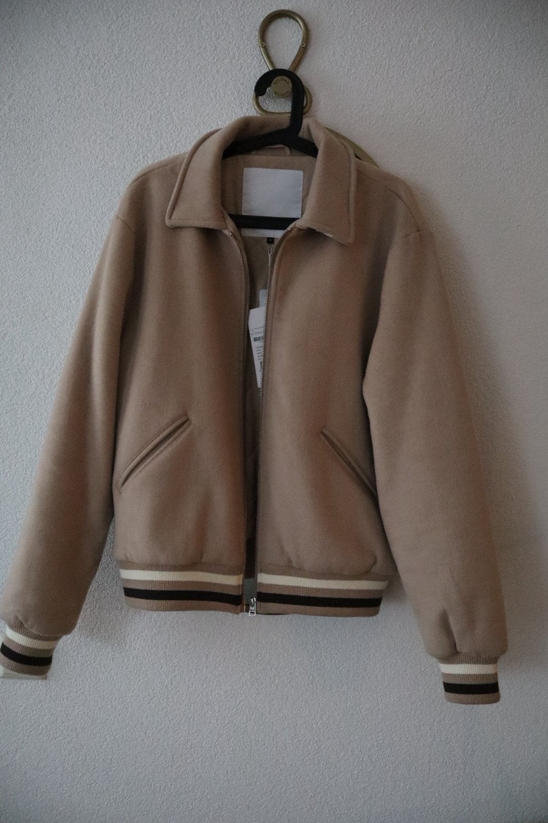 Pop Trading Company Varsity Jacket - White Pepper, Ophalen of Verzenden, Nieuw, Maat 48/50 (M), Beige