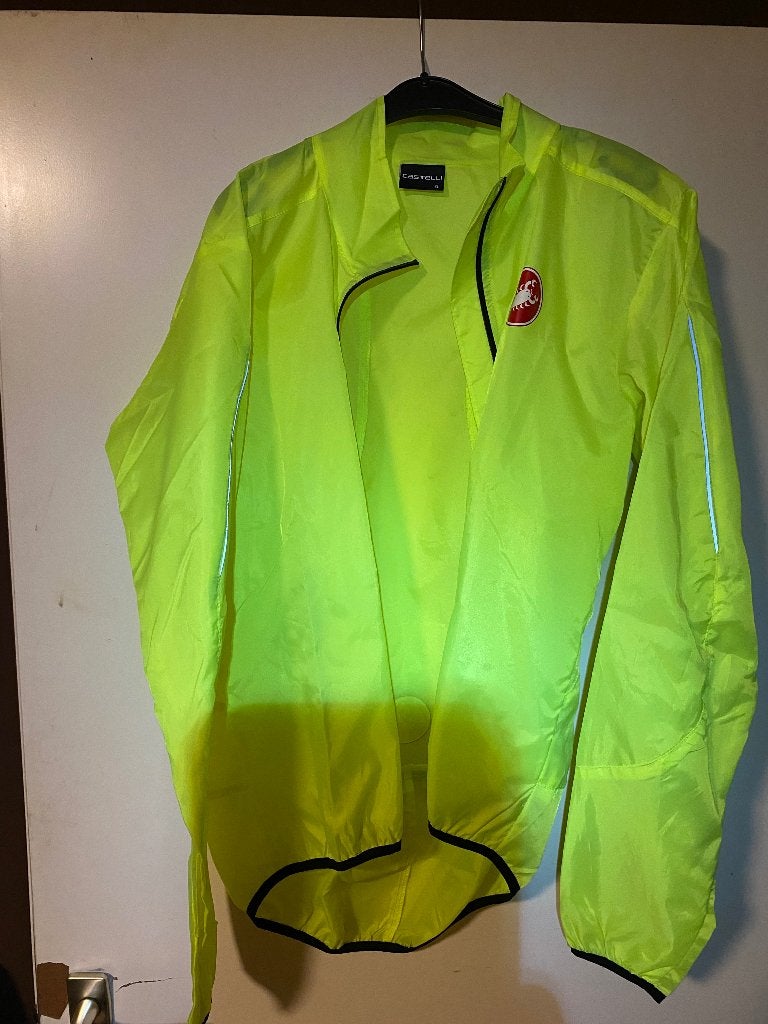 Castelli fluor geel regenjack, Fietsen en Brommers, Fietsaccessoires | Fietskleding, Castelli, Dames, Ophalen of Verzenden, Zo goed als nieuw