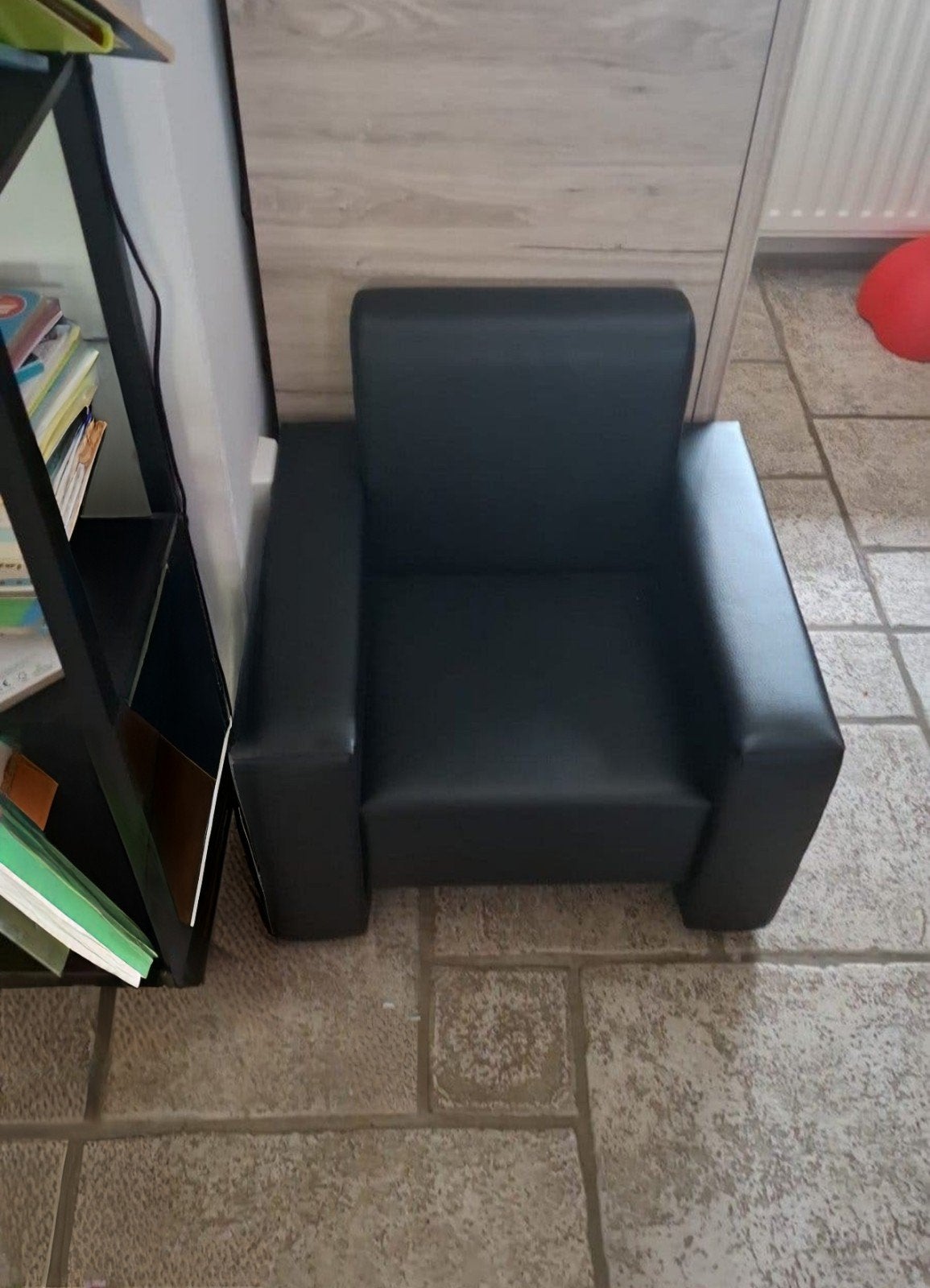 Zwarte kinderfauteuil - Comfortabele kinderstoel, Ophalen, Gebruikt