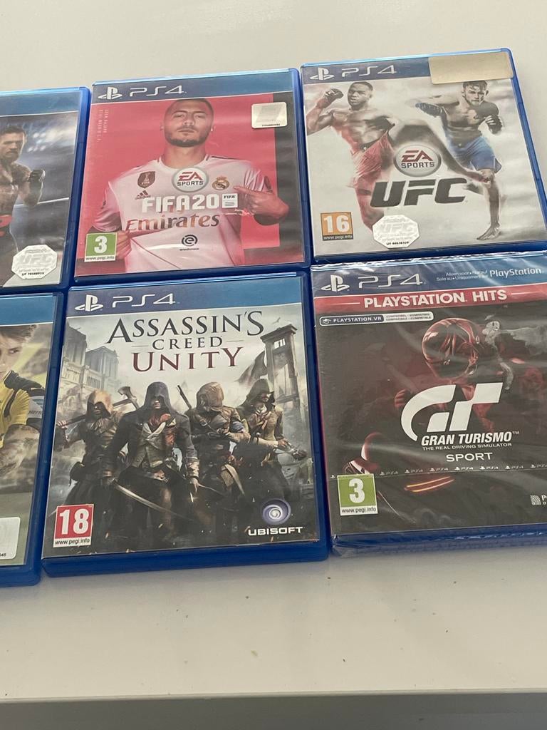 PS4 & PS5 Games: FIFA, UFC, Assassin's Creed, NBA, Gran Turi, Gebruikt, 2 spelers, Eén computer, Ophalen of Verzenden