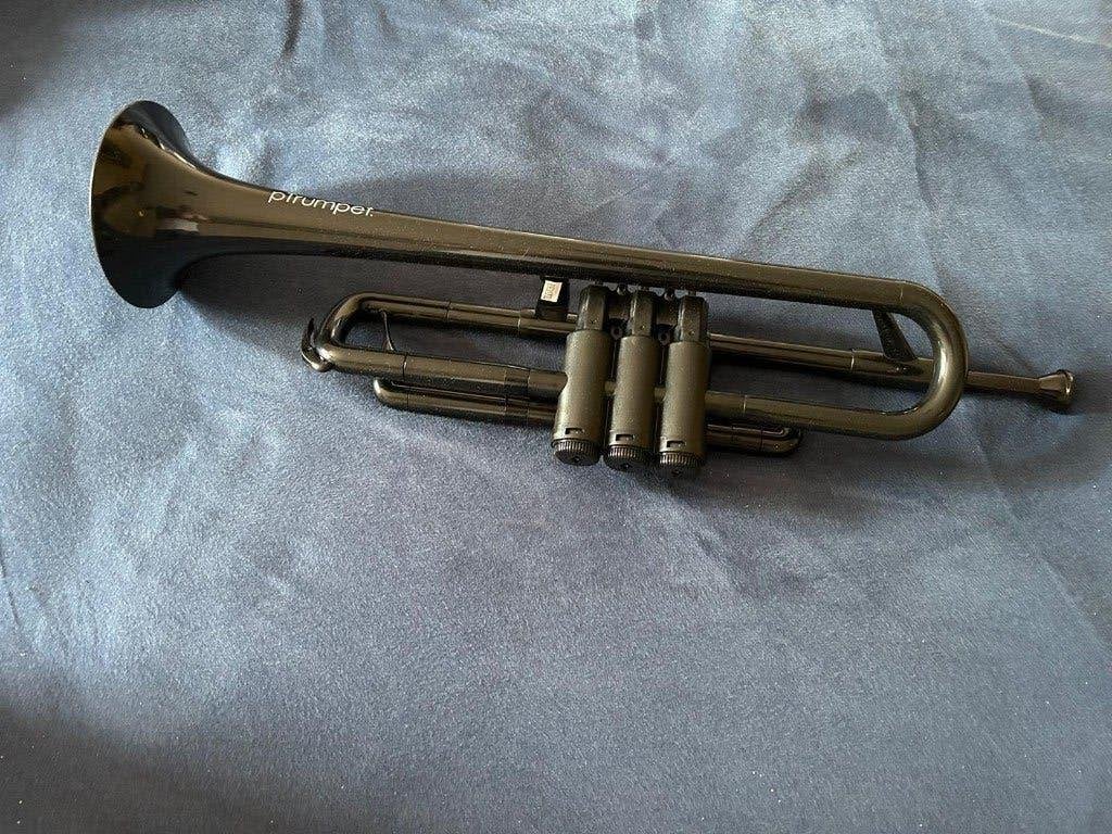 Ptrumpet (bes), Muziek en Instrumenten, Ophalen of Verzenden, Zo goed als nieuw, Bes-trompet, Met koffer