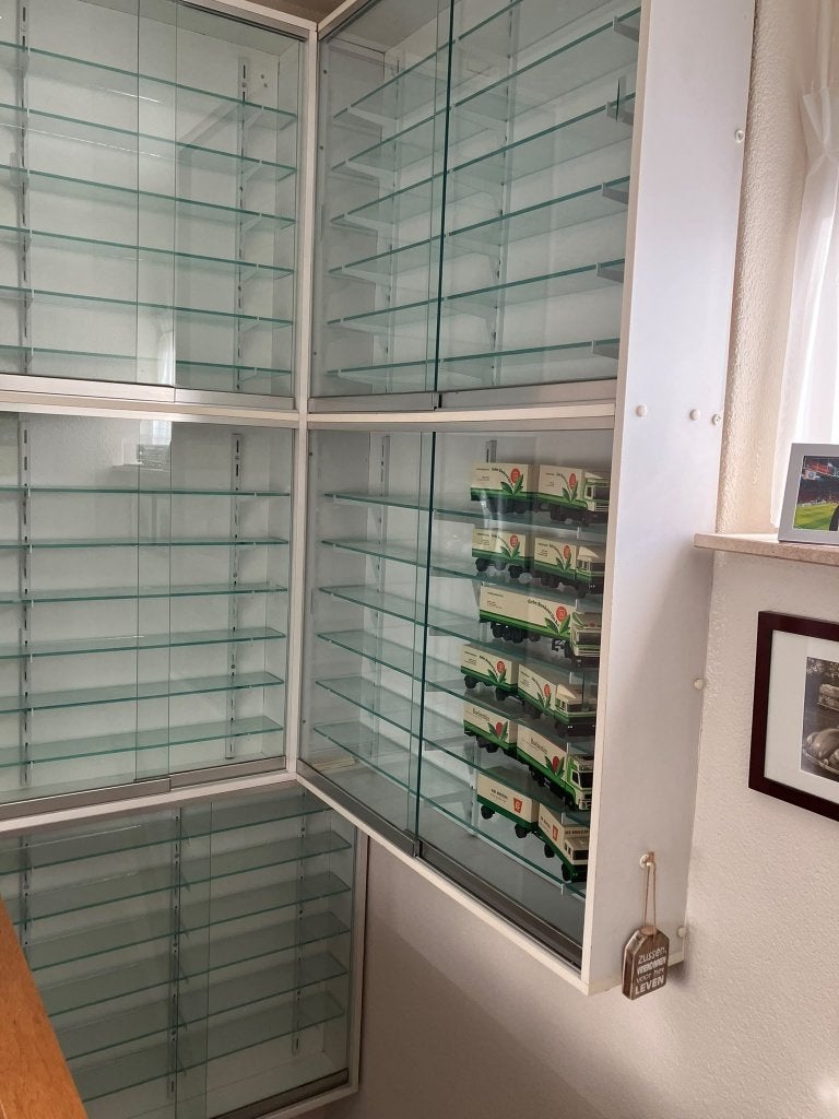 Vitrinekasten, Ophalen, Gebruikt