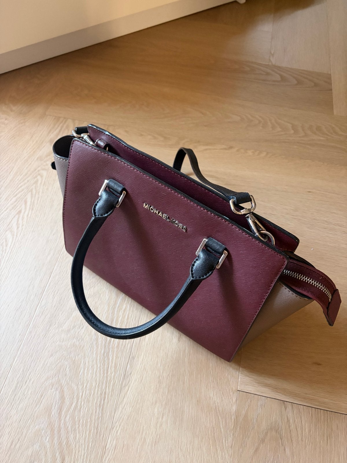 Michael Kors Originele Tas - Bordeauxrood, Ophalen of Verzenden, Gebruikt, Overige kleuren, Handtas