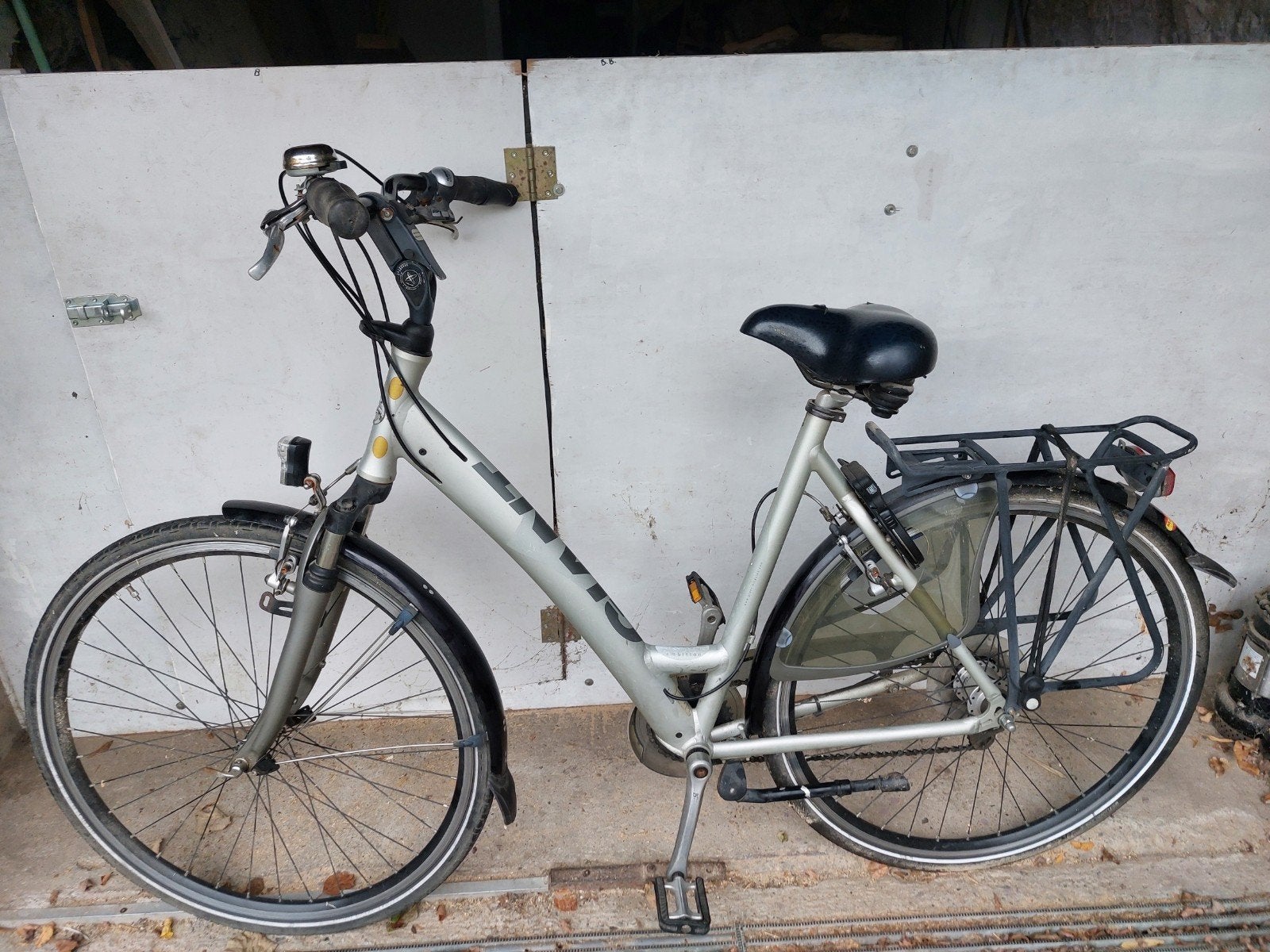 Giant damesfiets met 7 versnellingen en fietslot, Ophalen, Gebruikt, Giant, Versnellingen