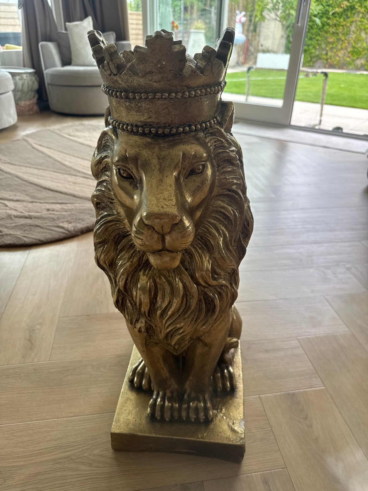 Gouden Leeuw Beeld met Kroon - Unieke Decoratie, Huis en Inrichting, Ophalen of Verzenden, Goud, Composieten, Klassiek