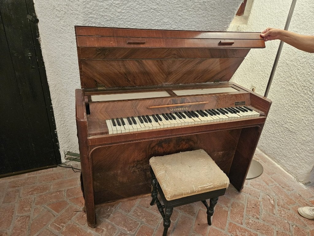 klassieke  Steinberg piano, Ophalen, Gebruikt, Bruin, Piano