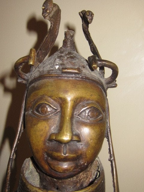 Bronzen beeld uit Benin. Herkomst: Koninkrijk Benin., Antiek en Kunst, Ophalen of Verzenden