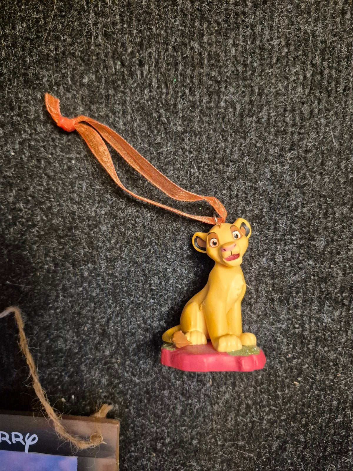 Disneyland simba kerst ornament lion king disney, Verzamelen, Disney, Ophalen of Verzenden, Leeuwenkoning of Jungle Boek, Zo goed als nieuw