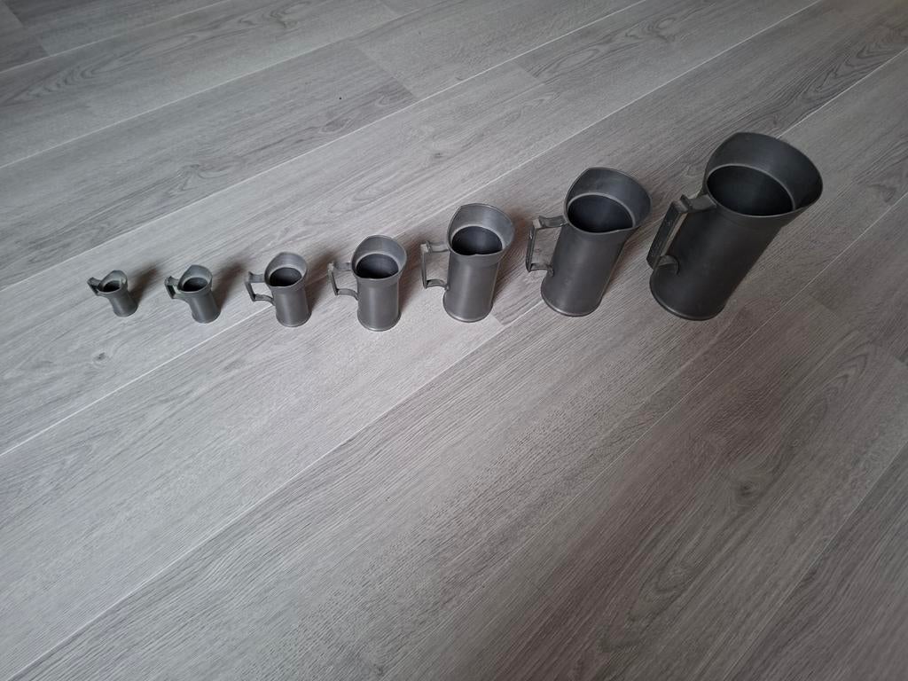 Verschillende Tinnen bekers, schaaltje en maatbekers, Antiek en Kunst, Antiek | Tin, Ophalen of Verzenden