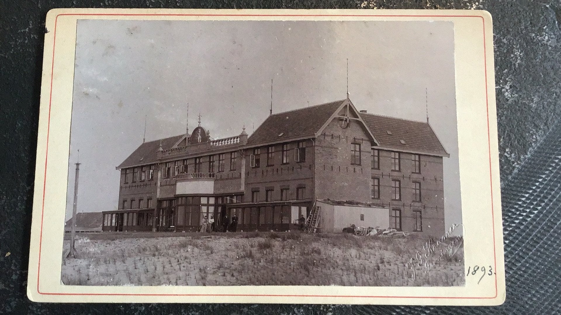 Schiermonnikoog- Foto op Karton—1893, Ophalen of Verzenden, Voor 1920, Groningen