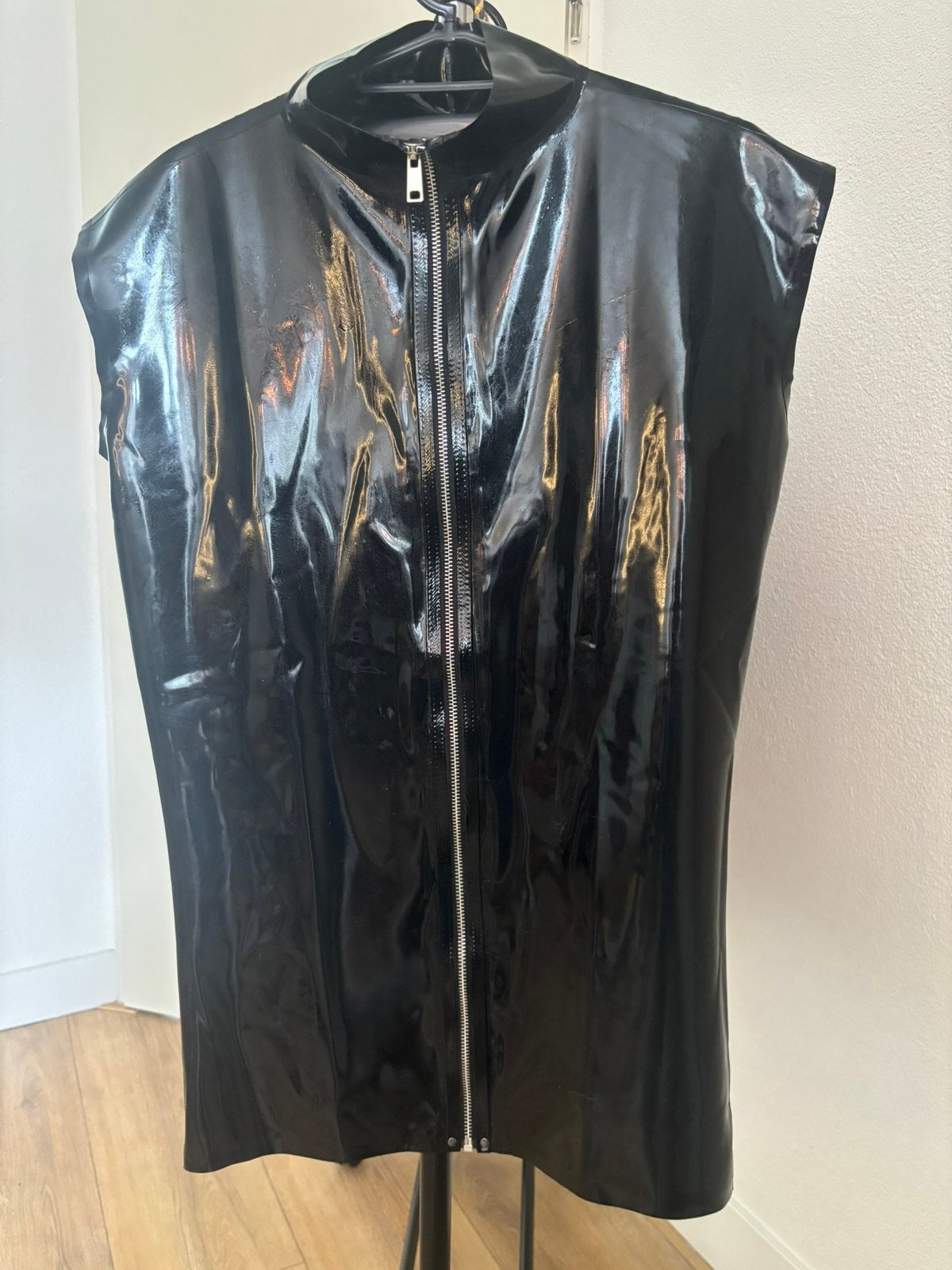 Sleeveless top / Latex / Maat XL, Verzenden, Zwart, Hemd