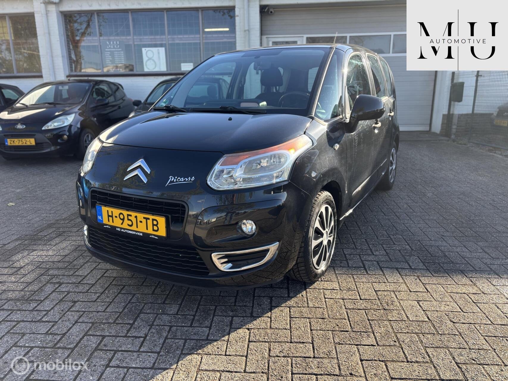 Citroen C3 Picasso 1.4 VTi Aura NIEUWE APK!, Auto's, Voorwielaandrijving, Euro 5, Gebruikt, Zwart