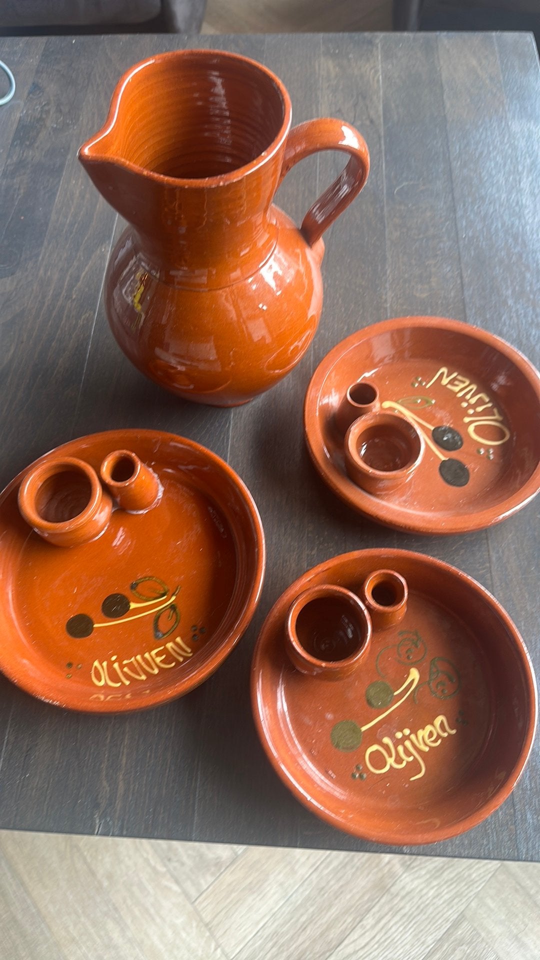 Tapas schaaltjes en karaf, Ophalen