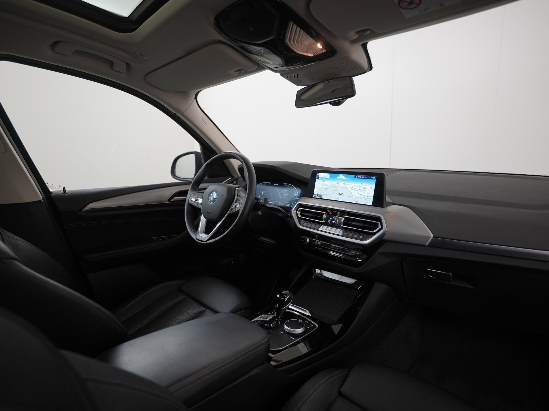 BMW X3 xDrive30e X Line | Panoramadak | Trekhaak | Stoelvent, Auto's, BMW, Gebruikt, 4 cilinders, Bedrijf, Automatische klimaatregeling