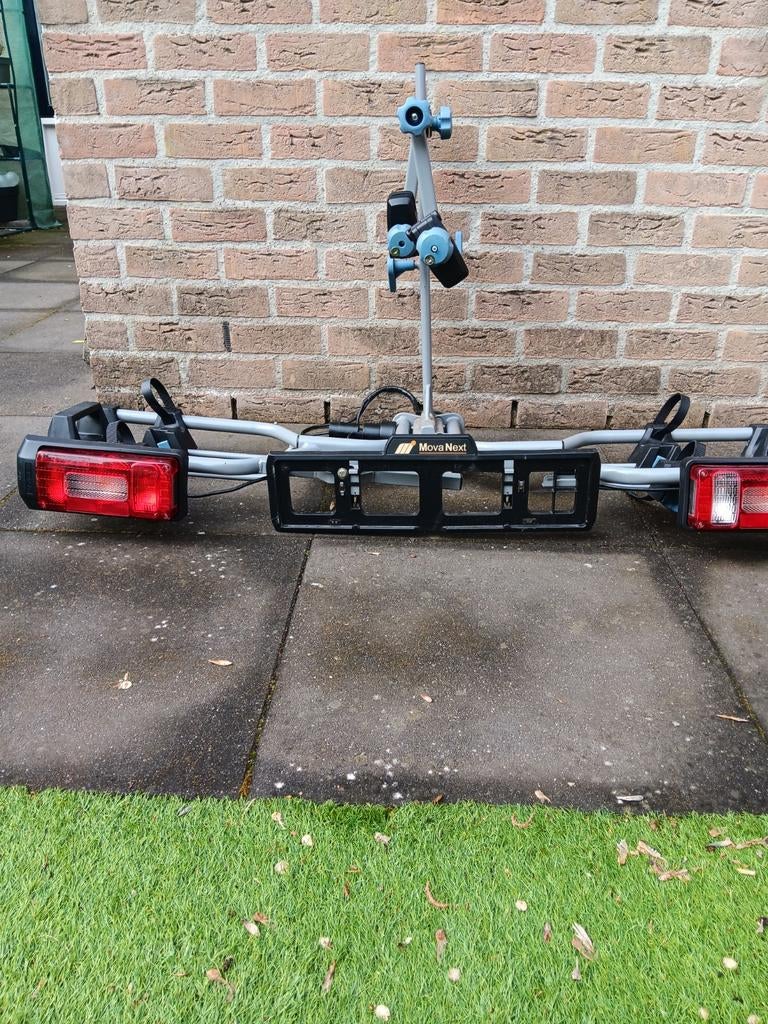 Fietsendrager, Ophalen, Gebruikt, 2 fietsen, Trekhaakdrager