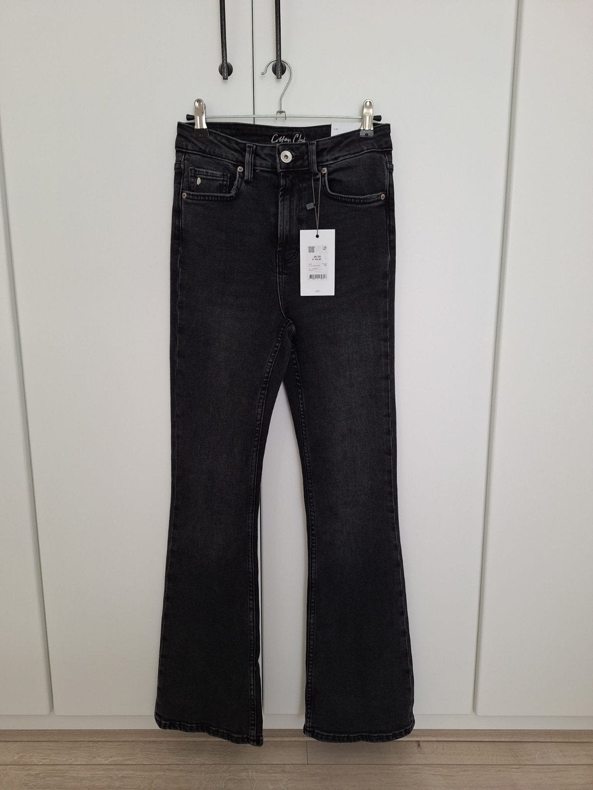 Mooie flared spijkerbroek van de Cotton Club -Nieuw!, Zwart, Overige jeansmaten, Nieuw, Ophalen of Verzenden