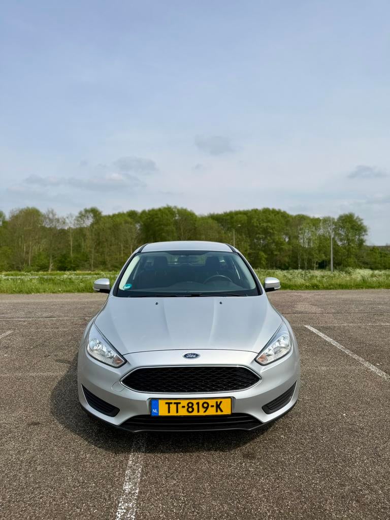 Ford Focus 1.0 Ecoboost 125pk 2017 Grijs, Zwart, 1216 kg, Stoelverwarming, 999 cc
