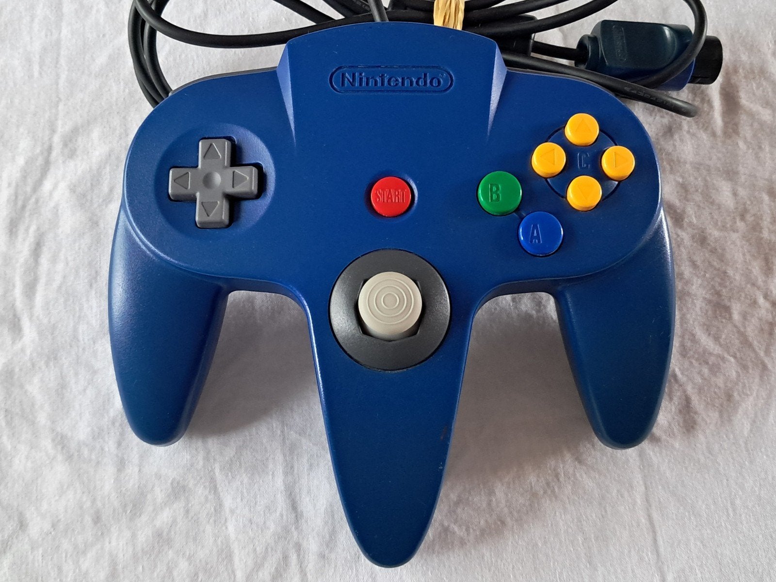 Originele Blauwe Nintendo 64 Controller / Nieuw Pookje, Spelcomputers en Games, Avontuur en Actie, Gebruikt, 1 speler, Eén computer