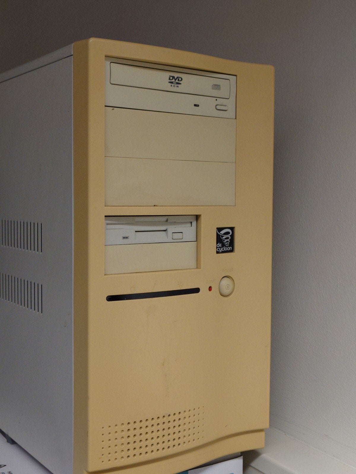 Pentium III 550MHz - 256MB RAM - GeForce2 GTS - 32GB CF, Computers en Software, Ophalen of Verzenden, ASUS