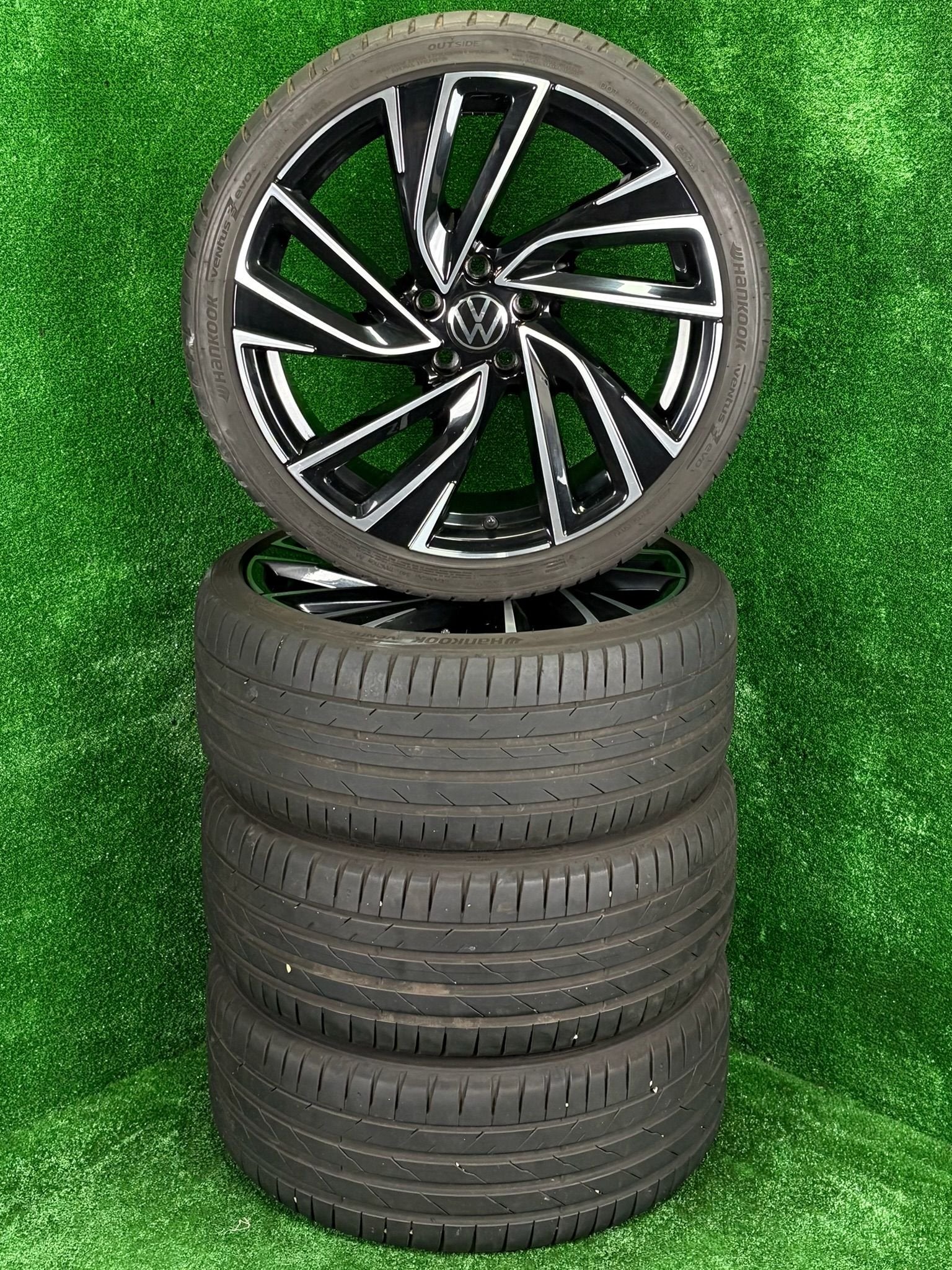 Originele 19 inch VW Adelaide velgen met banden Golf 7 8, Auto-onderdelen, 19 inch, Gebruikt, -, -