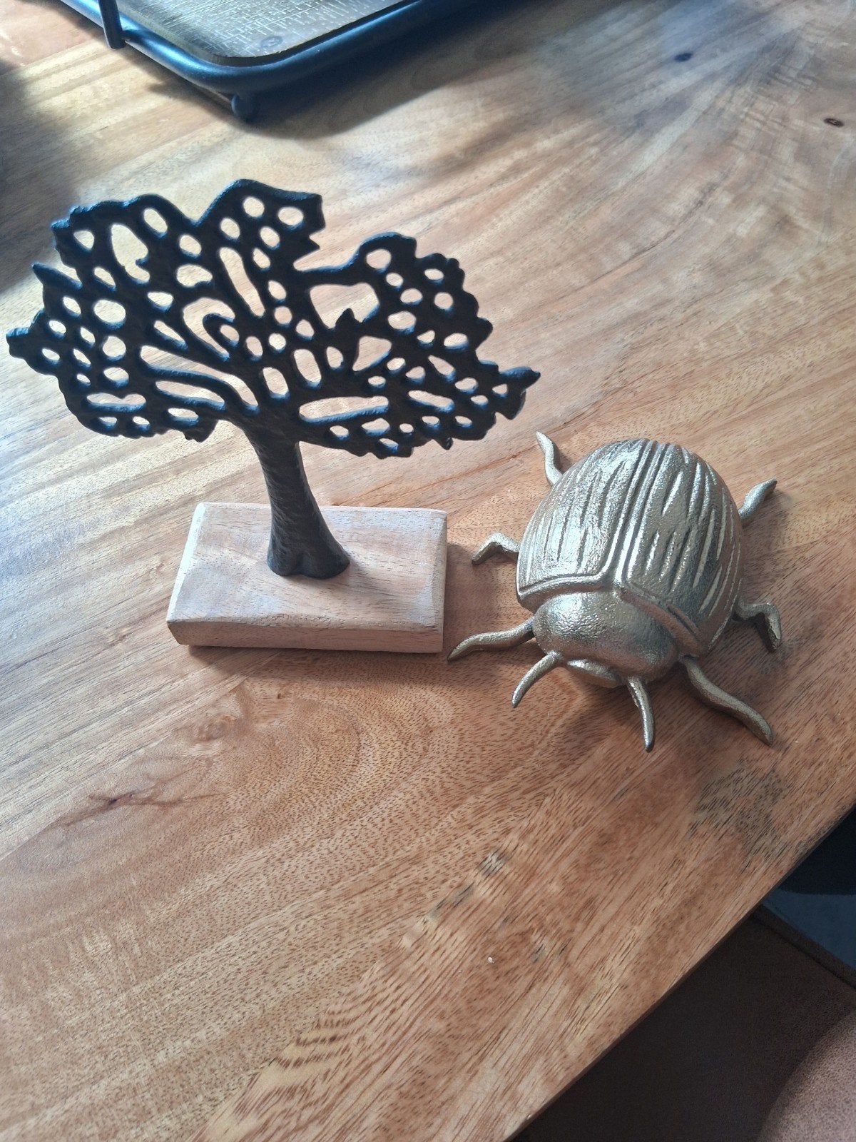 Decoratieve metalen boom en gouden kever, Ophalen, Zwart, Zo goed als nieuw, Metaal