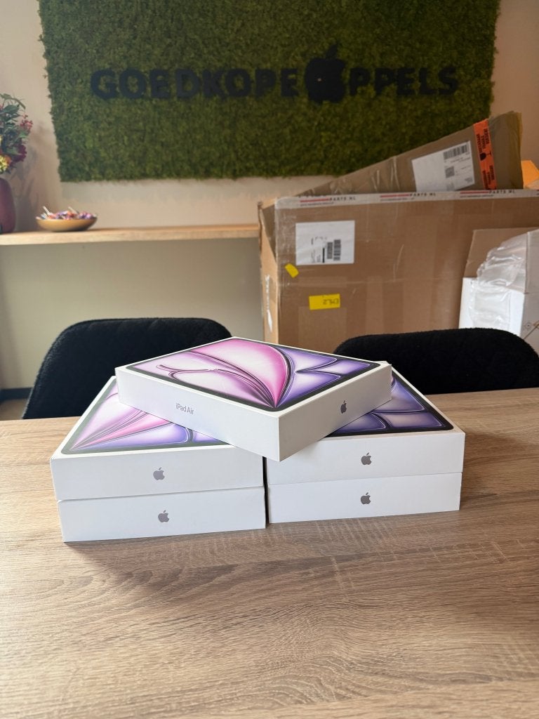iPad Air 13 inch m2 1TB Wifi + Cellular | nieuw, Computers en Software, Apple iPads, Ophalen, 13 inch of meer, Overige kleuren