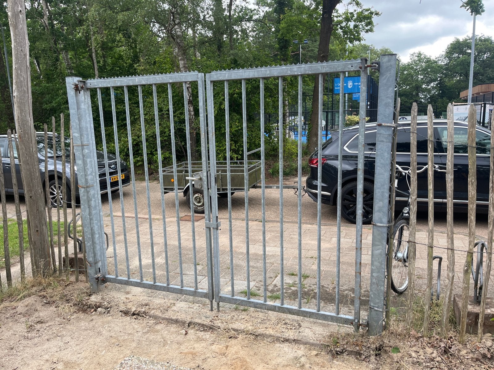 Gegalvaniseerde Metalen Toegangspoort 2.8m x 2.1m met slot, Tuin en Terras, Tuinpoorten, Ophalen, Gebruikt, Staal, 200 cm of meer