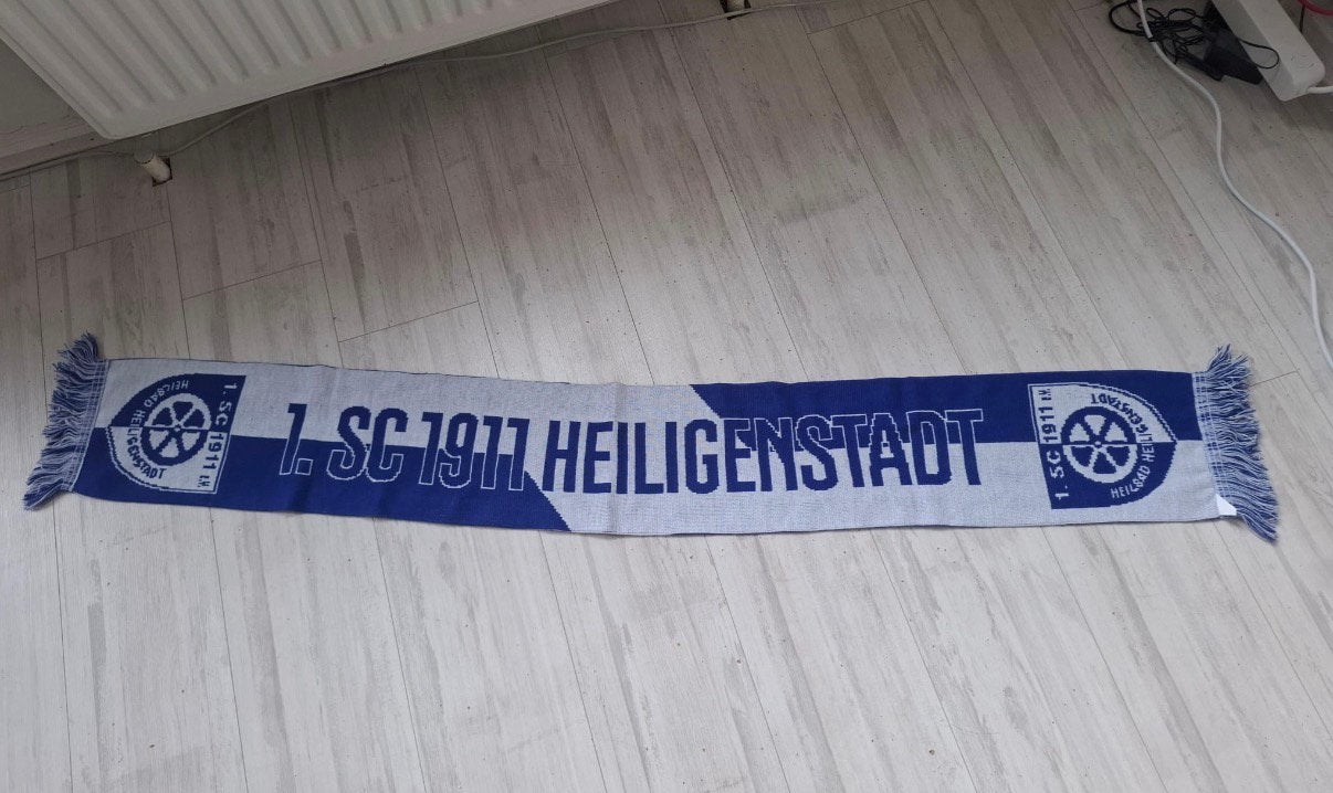 SC 1911 Heiligenstadt sjaal, Ophalen of Verzenden, Zo goed als nieuw, Buitenlandse clubs, Vaantje of Sjaal