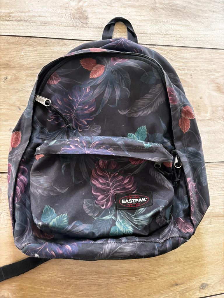 Eastpak rugzak, Gebruikt, 25 tot 40 cm, Ophalen of Verzenden, 30 tot 45 cm