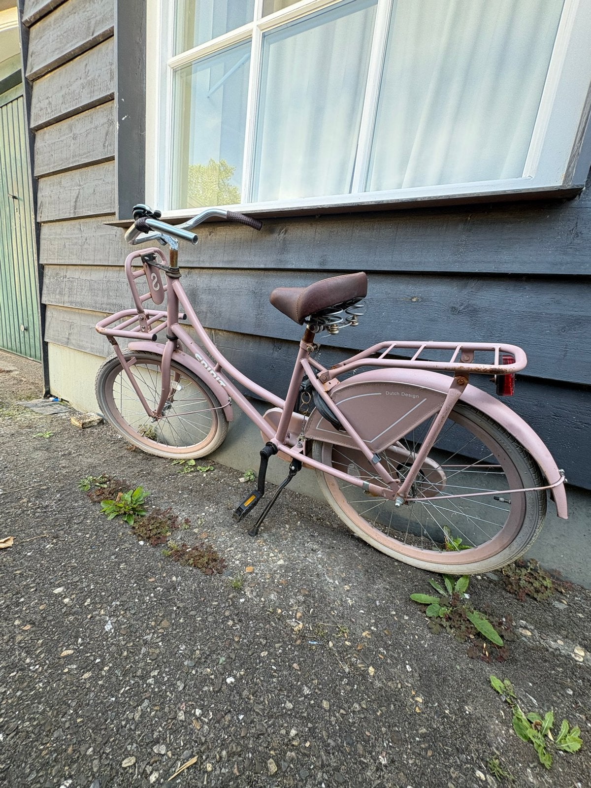 Roze damesfiets met voordrager en achterdrager, Overige merken, Terugtraprem, Gebruikt, Ophalen of Verzenden