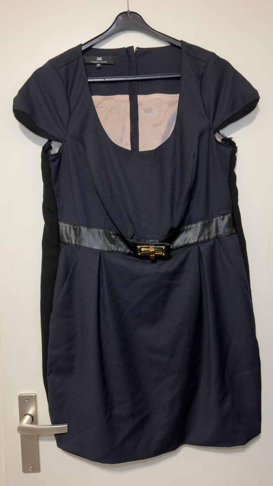 Elisabetta Franchi jurk met riem - Maat 46 (XL), Zwart, Maat 46/48 (XL) of groter, Ophalen of Verzenden, Zo goed als nieuw