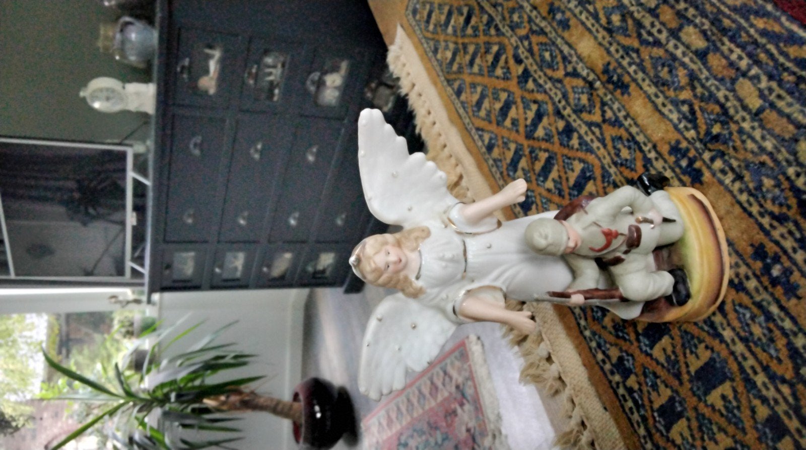 Vintage porseleinen engel met soldaat, Ophalen of Verzenden