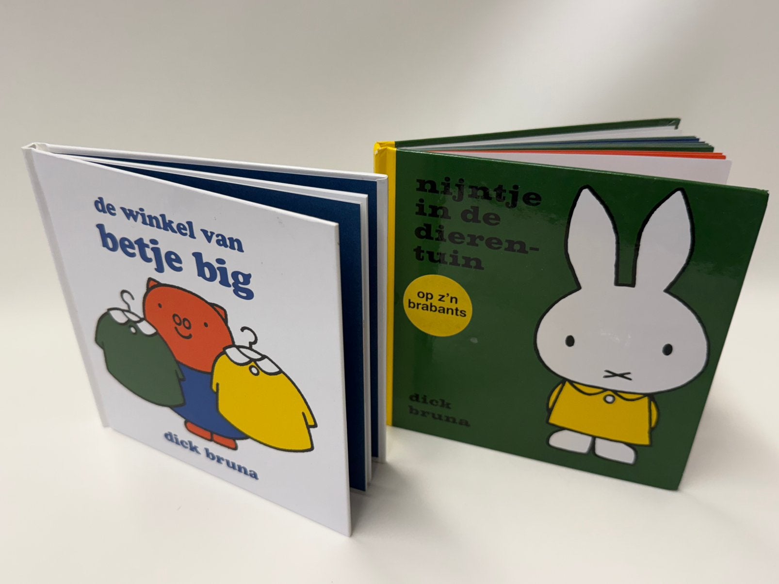 Dick Bruna De winkel van Betje Big Nijntje in de dierentuin, Ophalen of Verzenden, Gelezen, Fictie algemeen