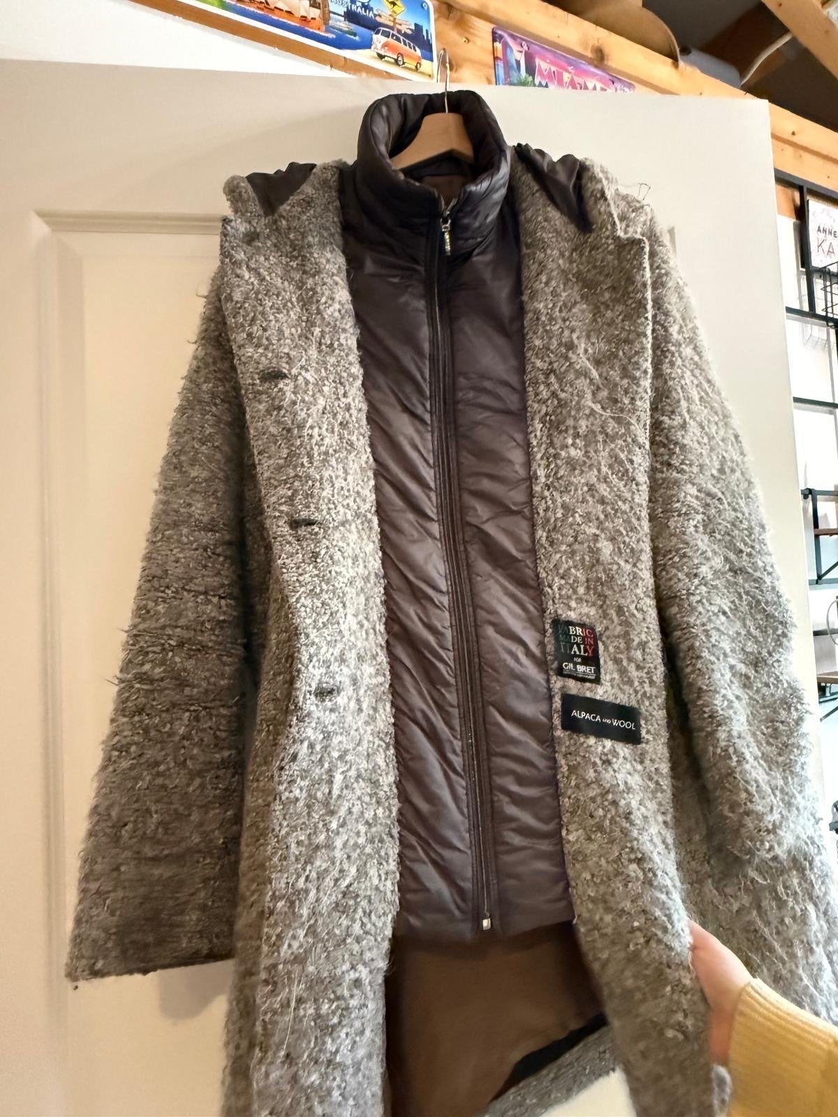 Bijzondere Gil Bret jas met alpaca en wol, maat 42, Ophalen of Verzenden, Gedragen, Maat 42/44 (L), Grijs