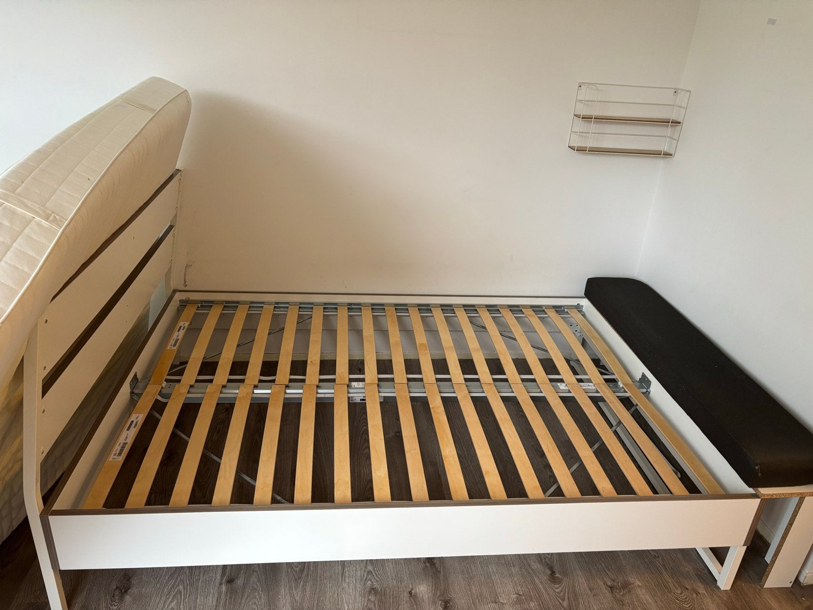 IKEA Bed 140x200 met lattenbodem en matras, Huis en Inrichting, Slaapkamer | Bedden, Ophalen, Gebruikt, Wit, Tweepersoons
