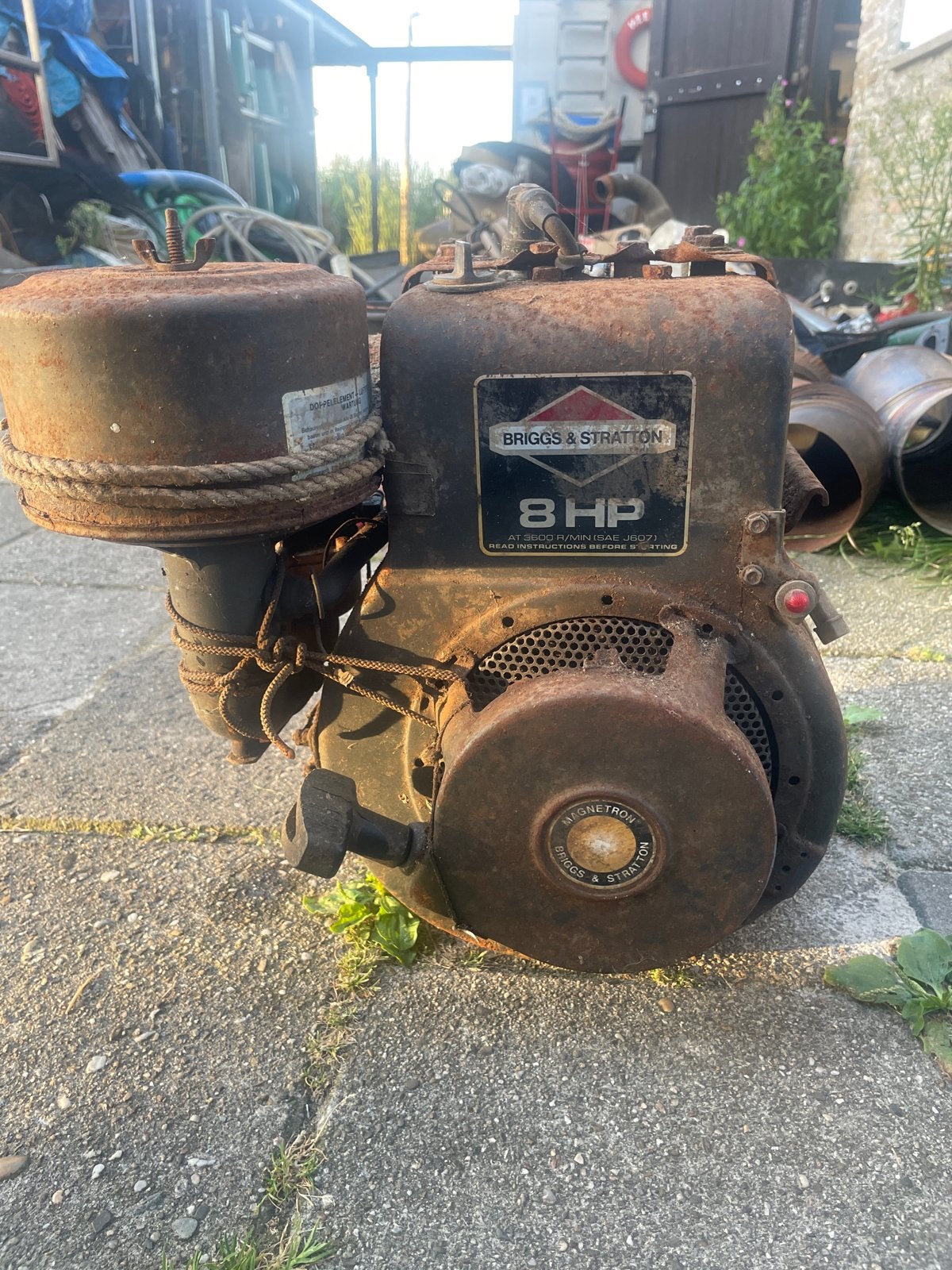 Briggs & Stratton 8 HP Motor - Gebruikt, Ophalen, Gebruikt, Benzinemotor, 1800 rpm of meer