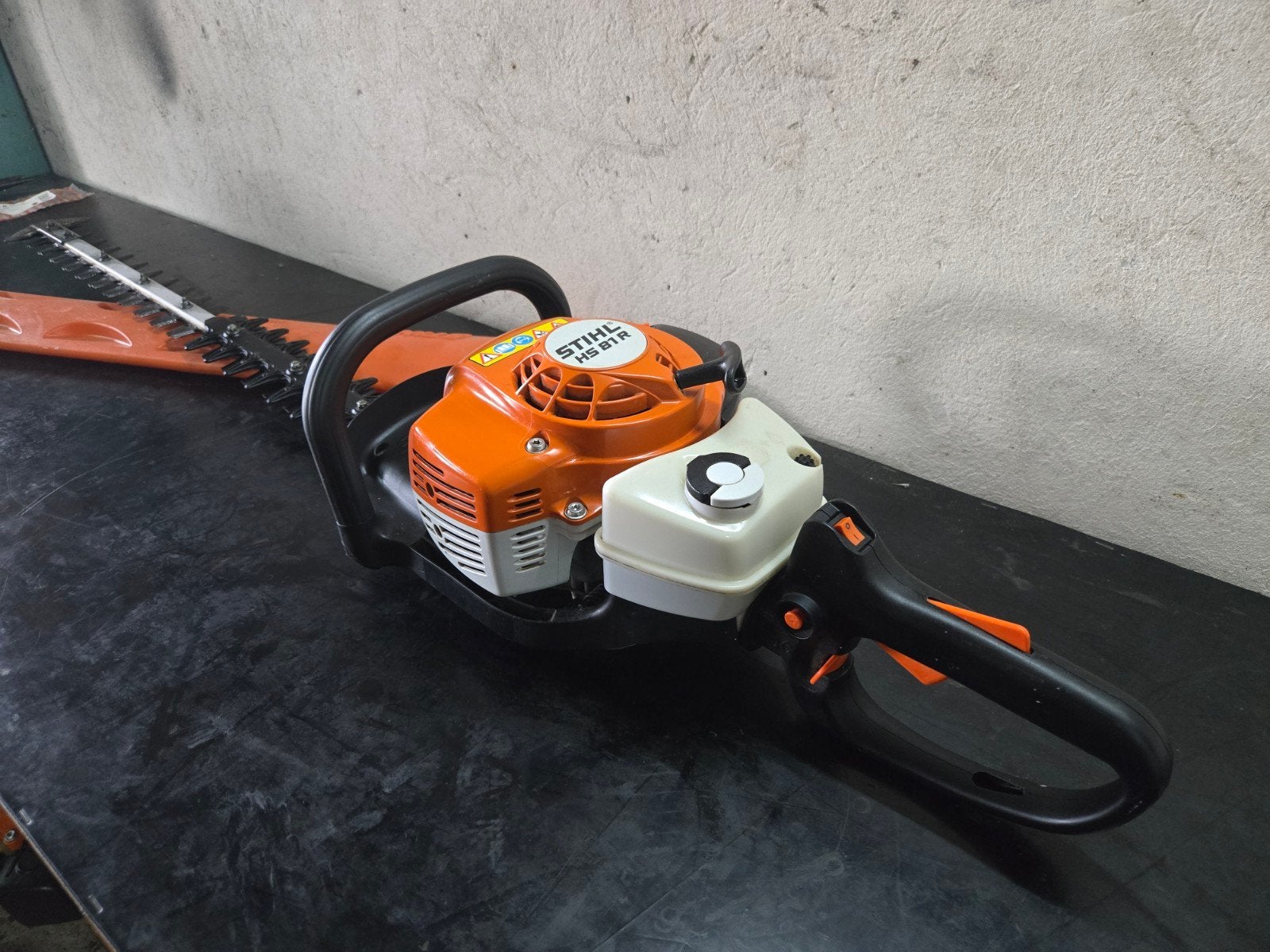 Zeer nette Stihl HS81 R heggenschaar | 80cm HS81 R | Prof., Tuin en Terras, Info@stihl.nl, Benzine, Gebruikt, Ophalen of Verzenden