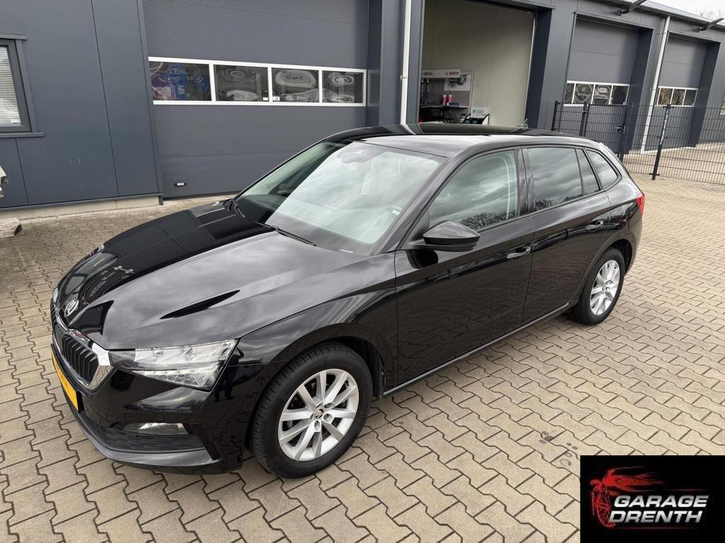 Skoda Scala 1.0 TSI Active 5 drs Apple carplay, Voorwielaandrijving, Gebruikt, 95 pk, Met garantie (alle)
