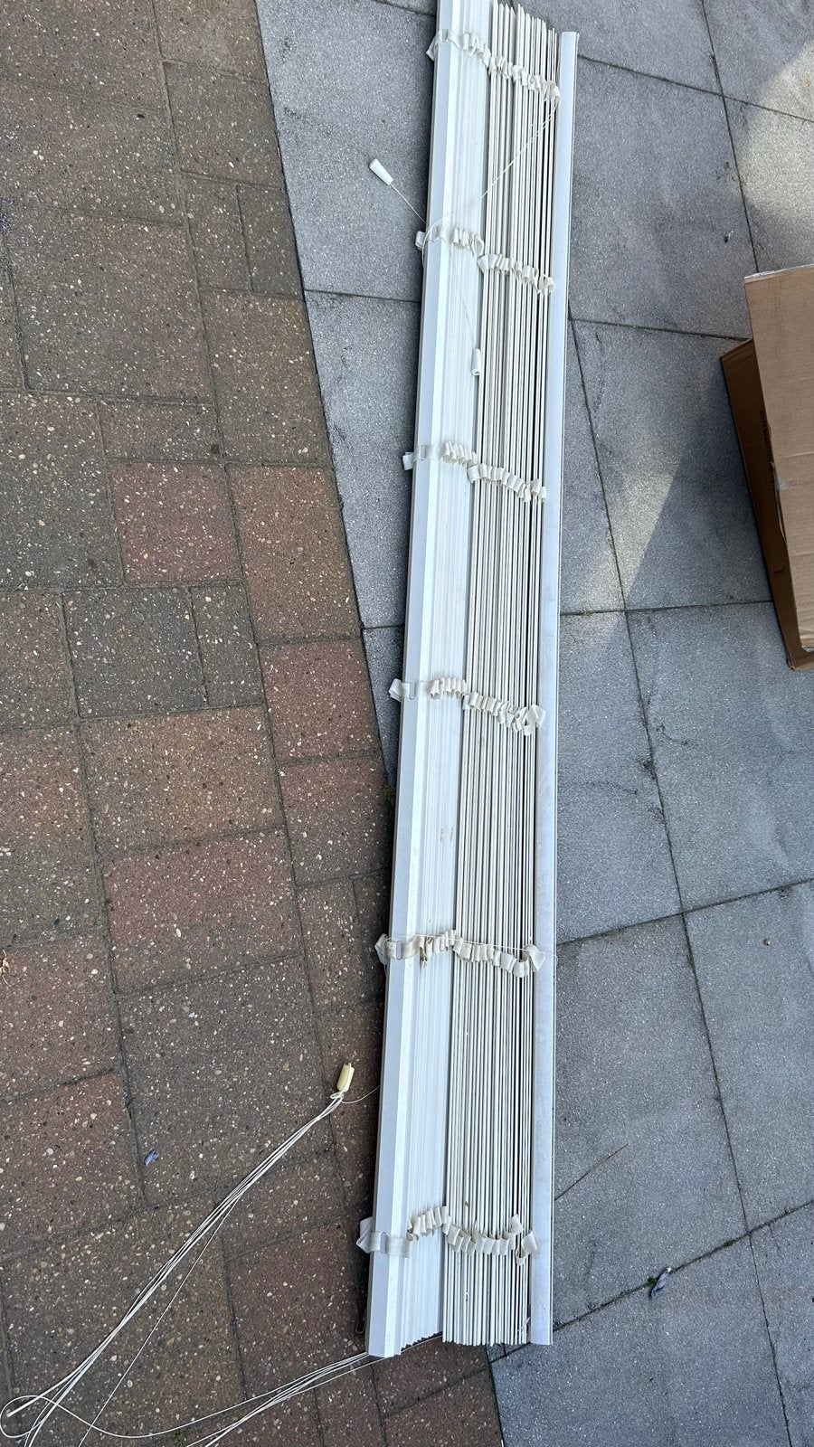 Veneta jaloezie 245cm - gratis af te halen, Ophalen, Gebruikt, Wit