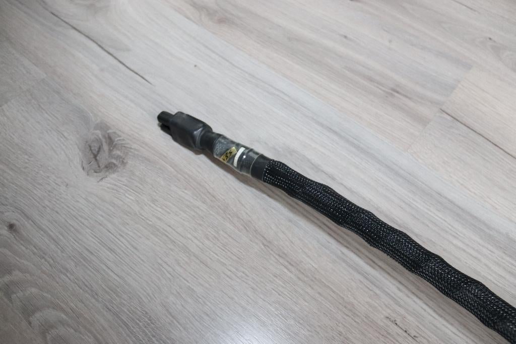 Te koop NBS Active One Powercord 1.8m, Audio, Tv en Foto, Audiokabels en Televisiekabels, Ophalen of Verzenden, Gebruikt, Minder dan 2 meter