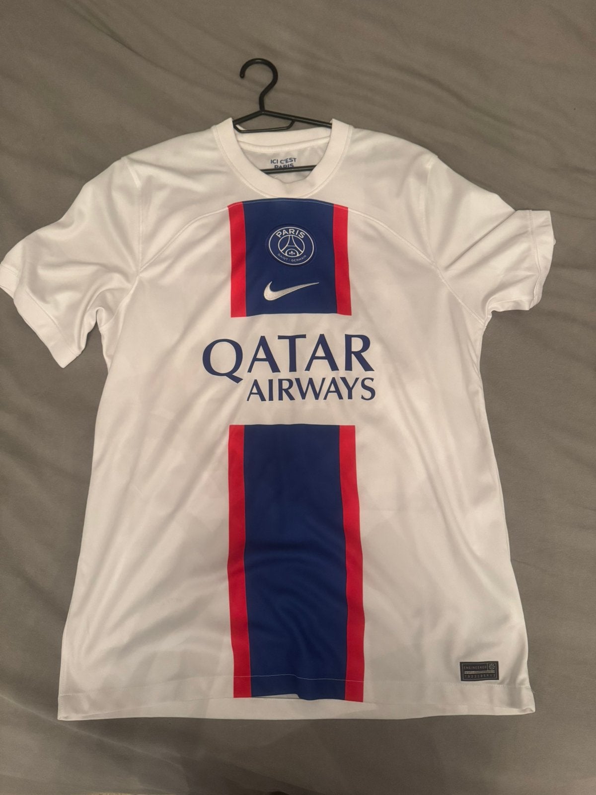 PSG derde tenue 2022/2023, Ophalen of Verzenden, Zo goed als nieuw, Maat 52/54 (L), Wit