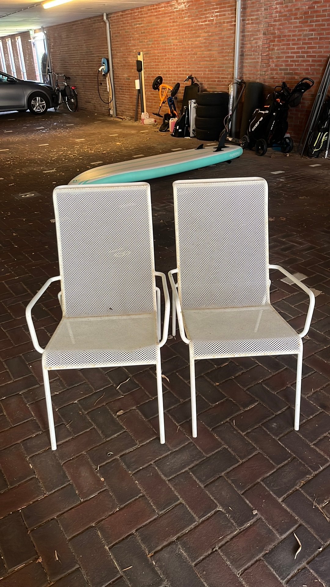 Tuinstoelen 2x Wit, Ophalen, Gebruikt, Kunststof