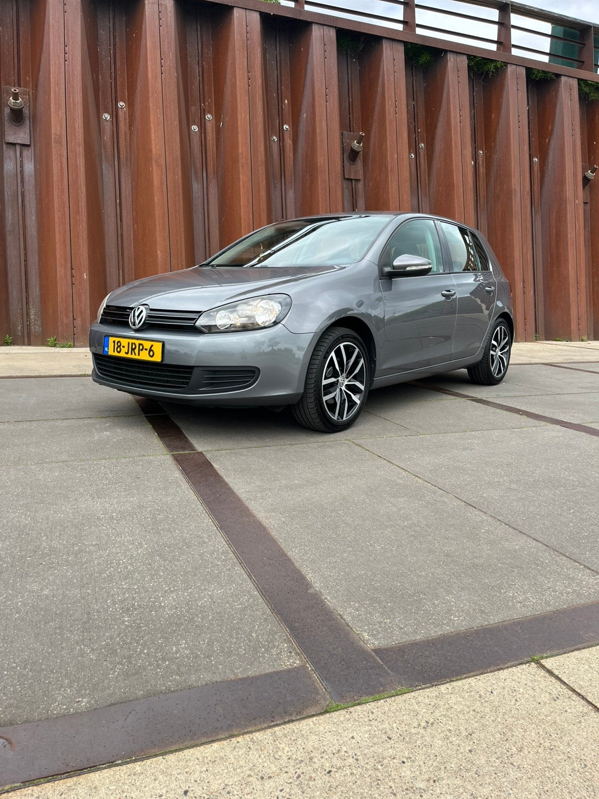 Volkswagen Golf 1.6 75KW 2009 Grijs comfortline., Euro 5, Stof, Zwart, 4 cilinders