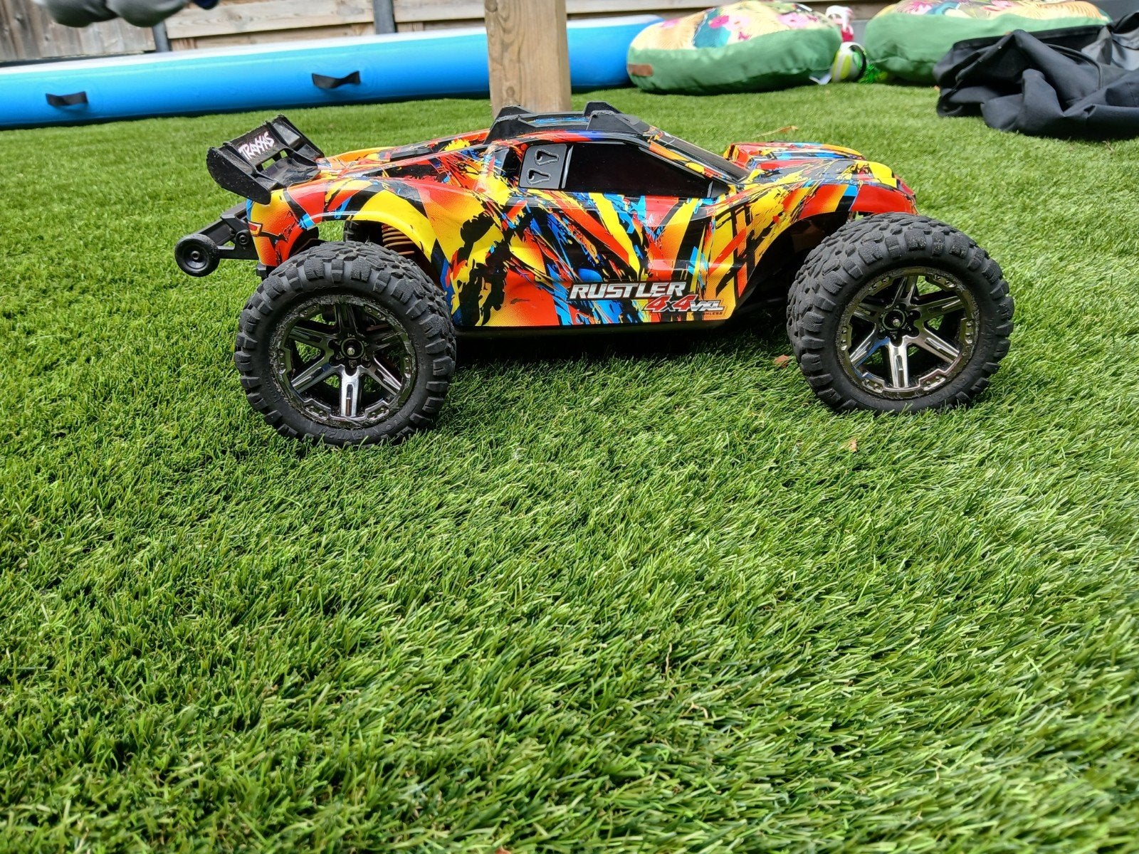 Traxxas rustler 4x4, Hobby en Vrije tijd, Ophalen, Zo goed als nieuw, Auto offroad
